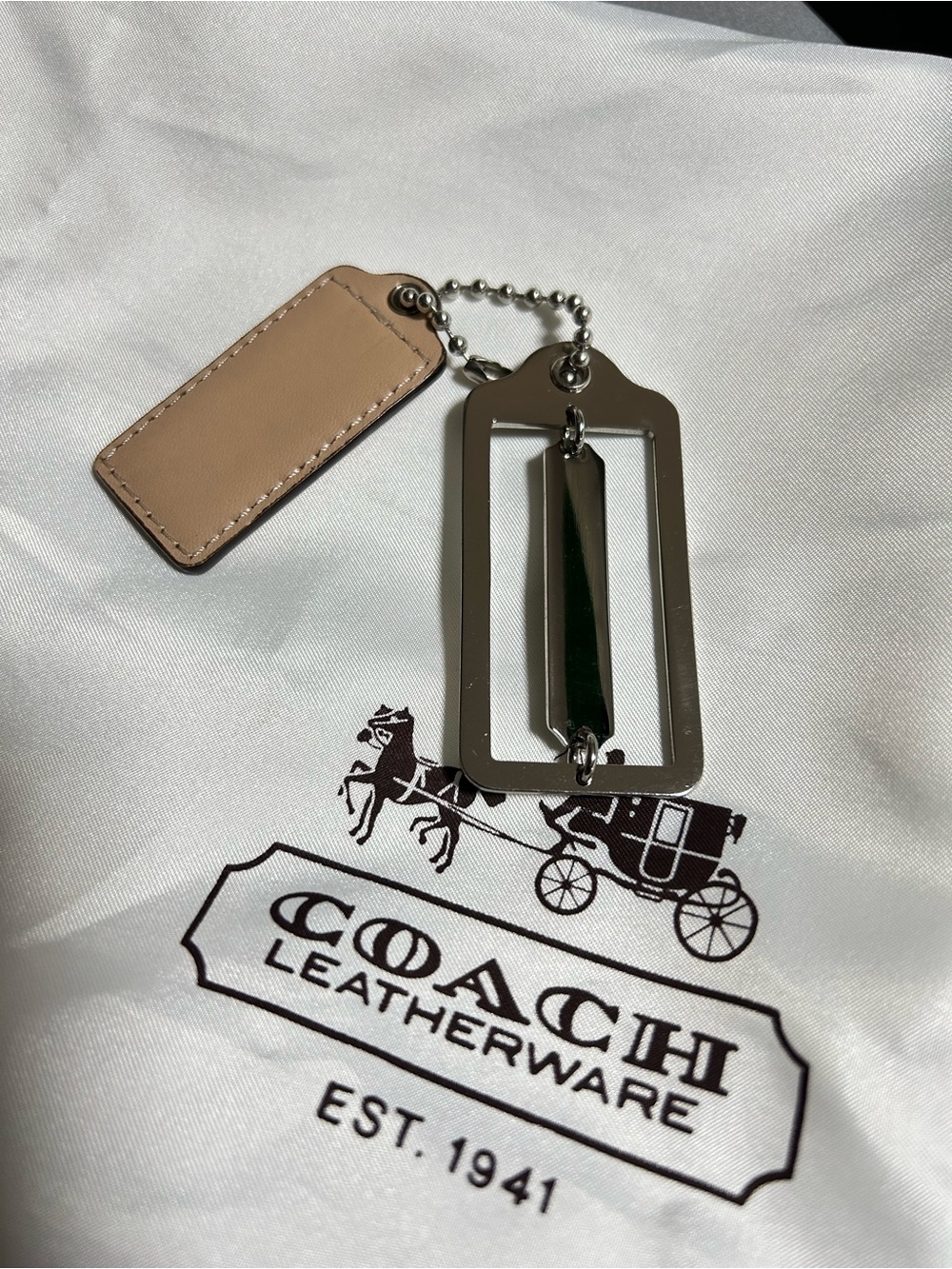 Coach Tan Leather & Silver Metal hang Tags - Picture 3 of 4